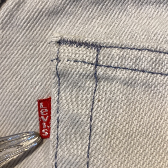 Vintage Womens Levi’s 505 cutoff high waisted shorts with fringe detail grey 33 - Picture 16 of 16